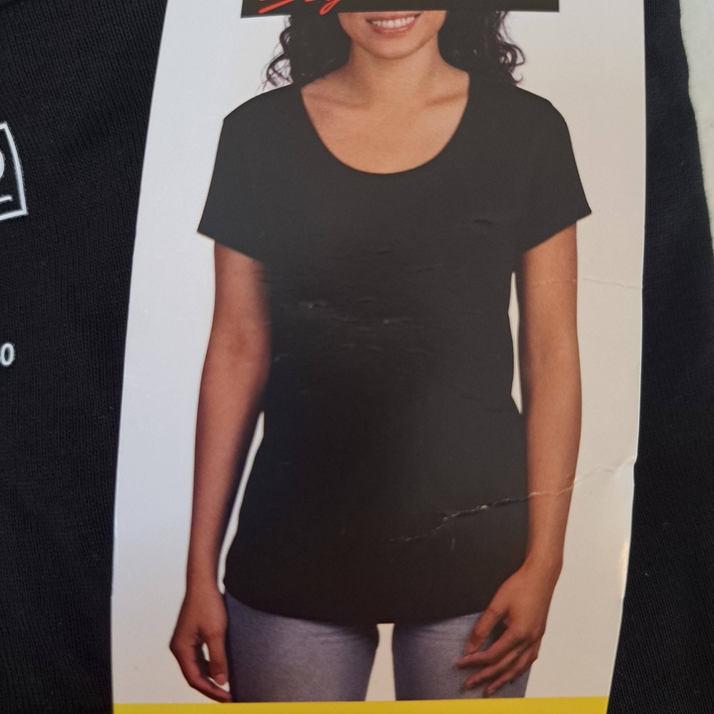 Kirkland Signature Pima Cotton Tee Ladies Small Black NWT Scoop Neck 1512-140